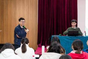 受邀到廣州南站與兄弟單位的青年作經驗交流分享2
